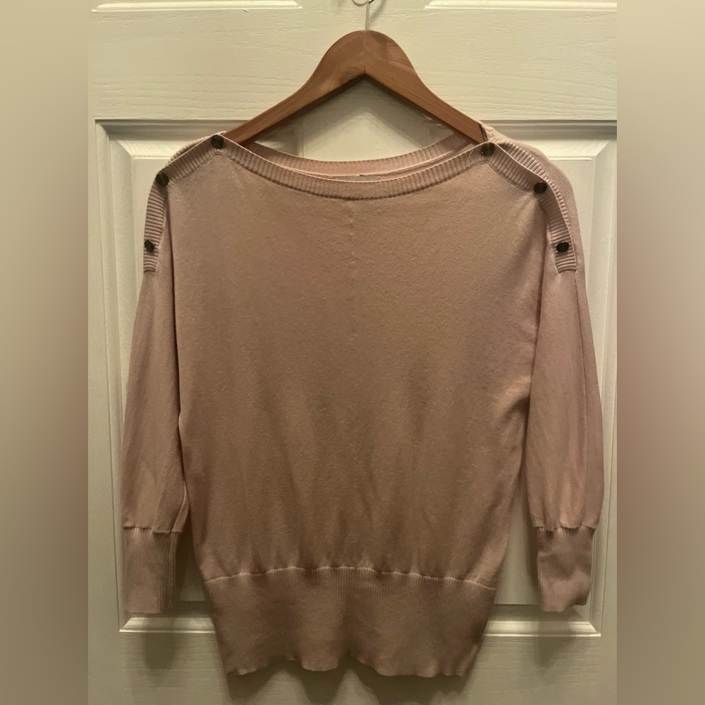 PRE-OWNED GAP WOMEN'S BOAT NECK SWEATER - SMALL